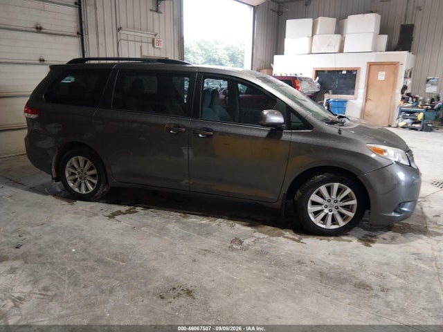 2012 Toyota Sienna Le 7 Passenger მანქანა იყიდება აუქციონზე, vin: 5TDJK3DC6CS035163, აუქციონის ნომერი: 46067507
