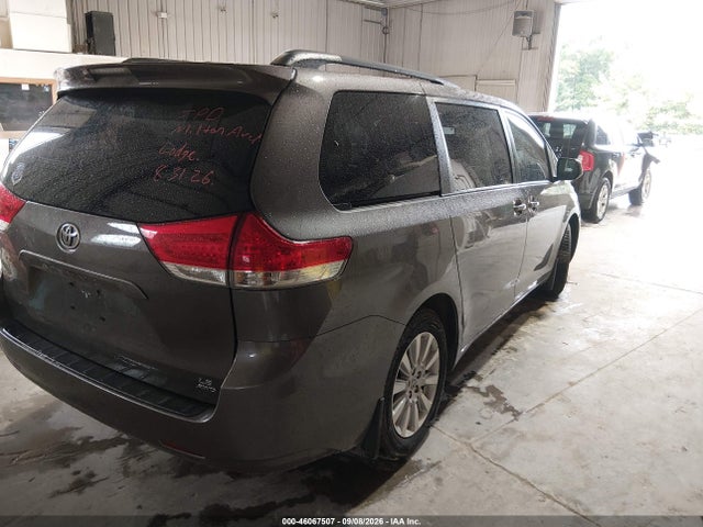 2012 Toyota Sienna Le 7 Passenger მანქანა იყიდება აუქციონზე, vin: 5TDJK3DC6CS035163, აუქციონის ნომერი: 46067507