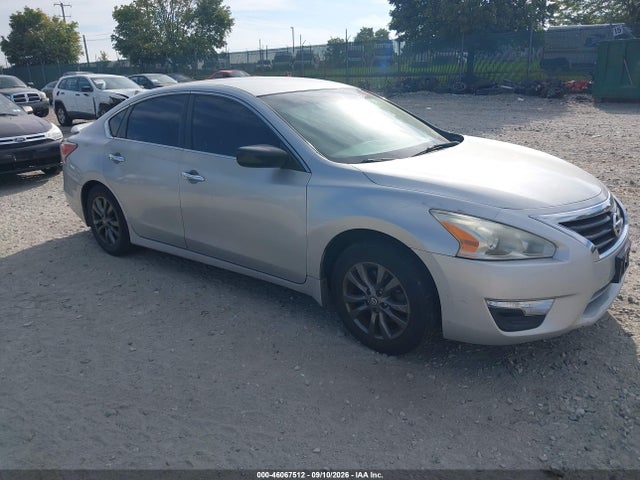 Auction sale of the 2015 Nissan Altima 2.5 S, vin: 1N4AL3AP2FC461092, lot number: 46067512