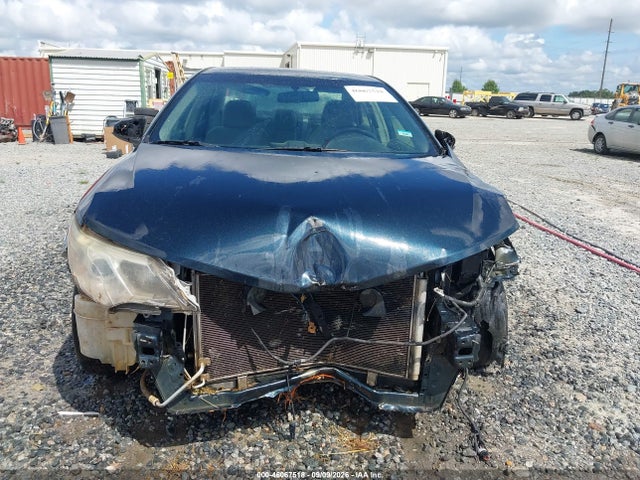46067518 :رقم المزاد ، 4T1BF1FK2EU409621 vin ، 2014 Toyota Camry Le مزاد بيع