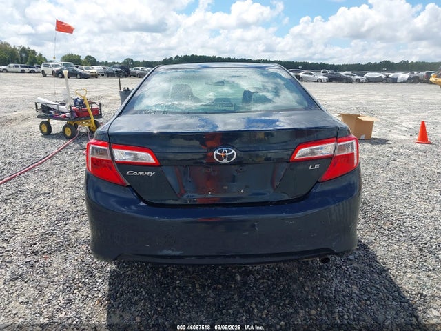 46067518 :رقم المزاد ، 4T1BF1FK2EU409621 vin ، 2014 Toyota Camry Le مزاد بيع