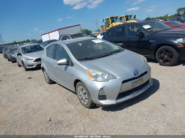 Продажа на аукционе авто 2014 Toyota Prius C Two, vin: JTDKDTB39E1573616, номер лота: 46067520