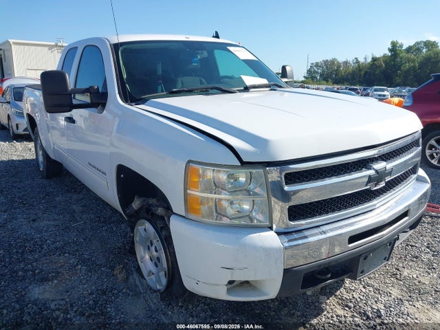 46067595 :رقم المزاد ، 1GCRKSE39BZ443519 vin ، 2011 Chevrolet Silverado 1500 Lt مزاد بيع