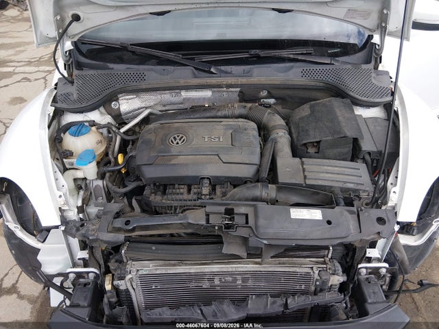 46067604 :رقم المزاد ، 3VW517AT1GM802047 vin ، 2016 Volkswagen Beetle 1.8t Se مزاد بيع