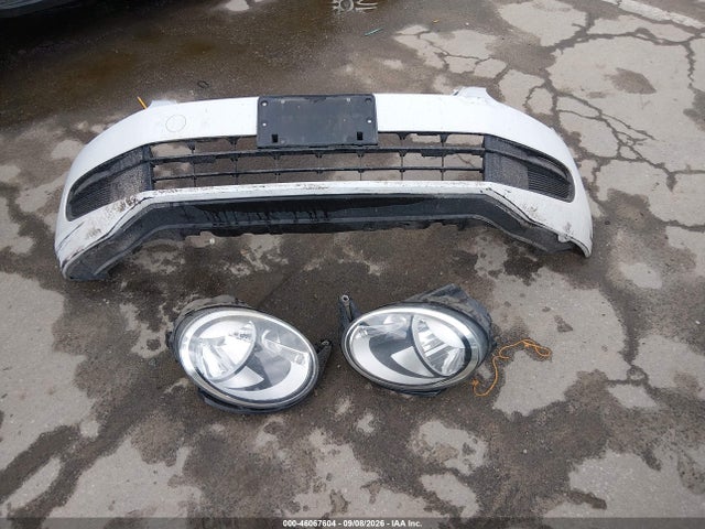 46067604 :رقم المزاد ، 3VW517AT1GM802047 vin ، 2016 Volkswagen Beetle 1.8t Se مزاد بيع