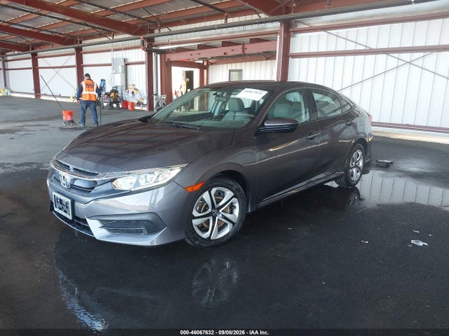 Honda Civic Lx 2018 2HGFC2F50JH595950 Image 2