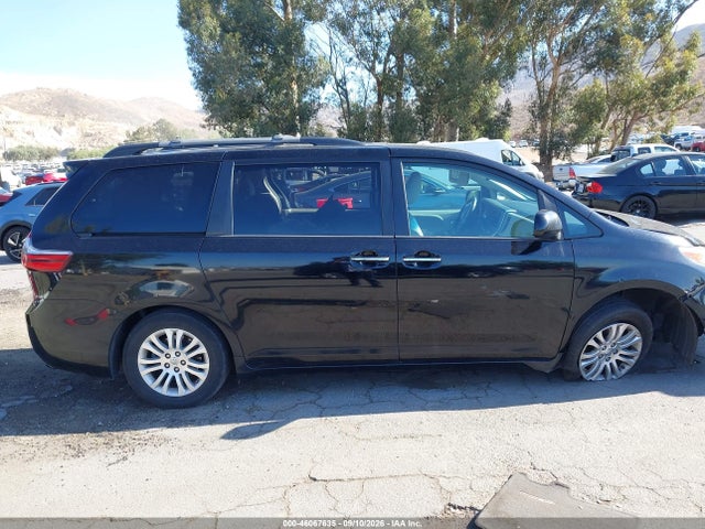 Продажа на аукционе авто 2016 Toyota Sienna Xle 8 Passenger, vin: 5TDYK3DC5GS695361, номер лота: 46067635
