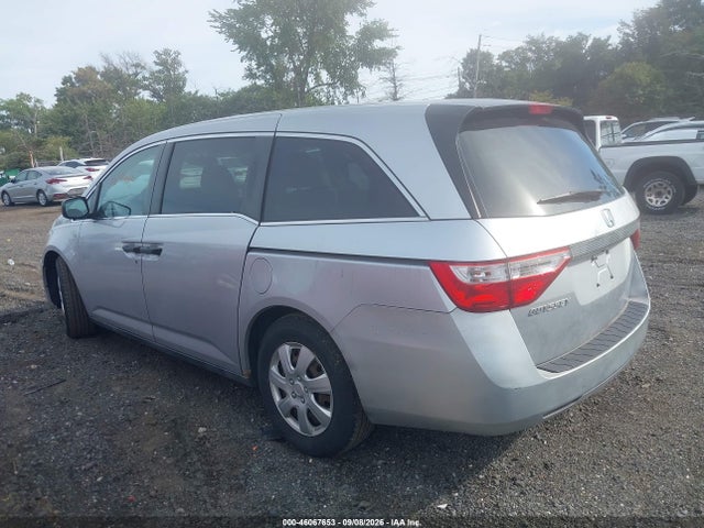 46067653 :رقم المزاد ، 5FNRL5H28DB028850 vin ، 2013 Honda Odyssey Lx مزاد بيع