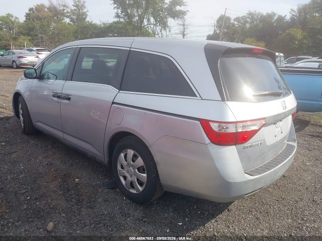 46067653 :رقم المزاد ، 5FNRL5H28DB028850 vin ، 2013 Honda Odyssey Lx مزاد بيع