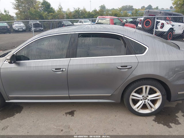 Продаж на аукціоні авто 2015 Volkswagen Passat 2.0l Tdi Sel Premium, vin: 1VWCV7A38FC064727, номер лоту: 46067654