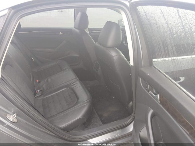 Продаж на аукціоні авто 2015 Volkswagen Passat 2.0l Tdi Sel Premium, vin: 1VWCV7A38FC064727, номер лоту: 46067654
