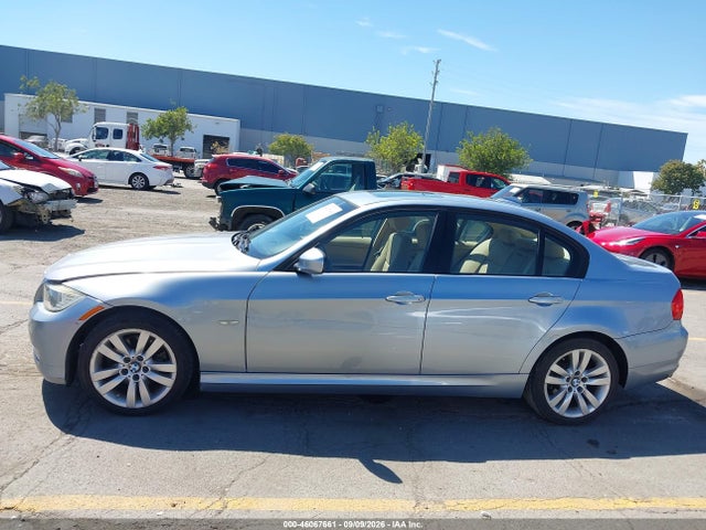 2009 Bmw 328i მანქანა იყიდება აუქციონზე, vin: WBAPH53559A435001, აუქციონის ნომერი: 46067661