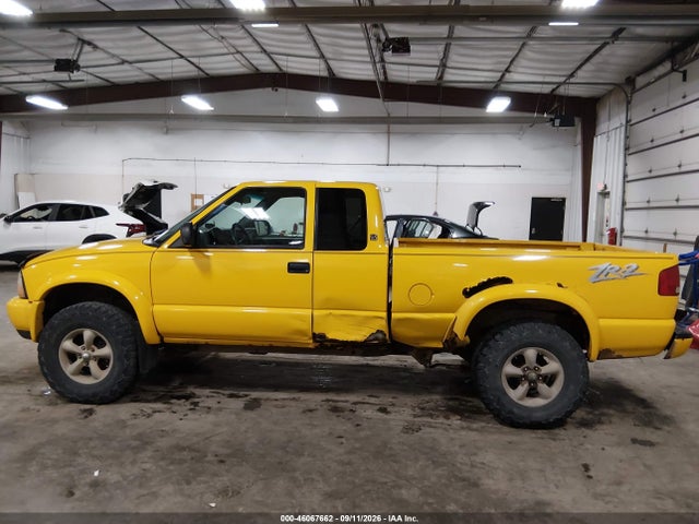 46067662 :رقم المزاد ، 1GTCT19X138191282 vin ، 2003 Gmc Sonoma Sls مزاد بيع