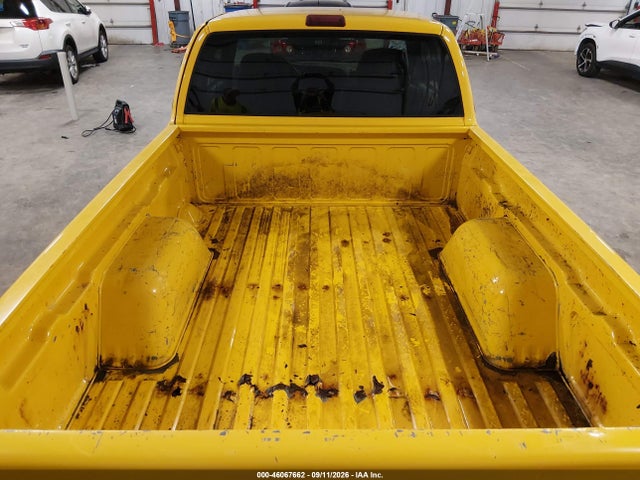 46067662 :رقم المزاد ، 1GTCT19X138191282 vin ، 2003 Gmc Sonoma Sls مزاد بيع