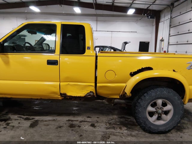 46067662 :رقم المزاد ، 1GTCT19X138191282 vin ، 2003 Gmc Sonoma Sls مزاد بيع