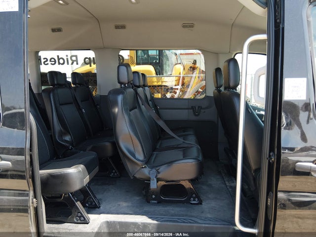 2023 Ford Transit-350 Passenger Van Xl მანქანა იყიდება აუქციონზე, vin: 1FBAX2C85PKB93052, აუქციონის ნომერი: 46067666