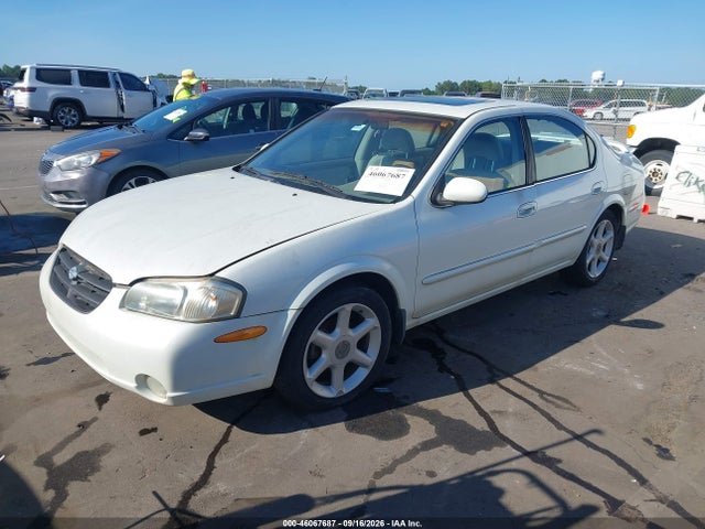 46067687 :رقم المزاد ، JN1CA31A2YT015244 vin ، 2000 Nissan Maxima Gle/gxe/se مزاد بيع