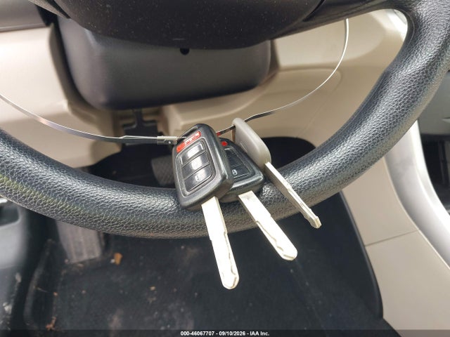 46067707 :رقم المزاد ، 1HGCR2F37FA216657 vin ، 2015 Honda Accord Lx مزاد بيع