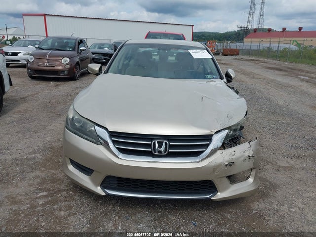 46067707 :رقم المزاد ، 1HGCR2F37FA216657 vin ، 2015 Honda Accord Lx مزاد بيع