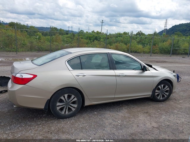 46067707 :رقم المزاد ، 1HGCR2F37FA216657 vin ، 2015 Honda Accord Lx مزاد بيع