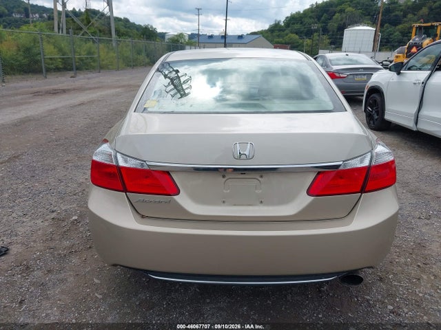 46067707 :رقم المزاد ، 1HGCR2F37FA216657 vin ، 2015 Honda Accord Lx مزاد بيع