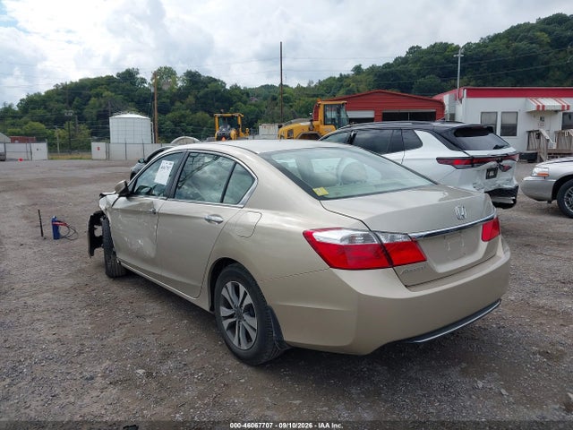 46067707 :رقم المزاد ، 1HGCR2F37FA216657 vin ، 2015 Honda Accord Lx مزاد بيع
