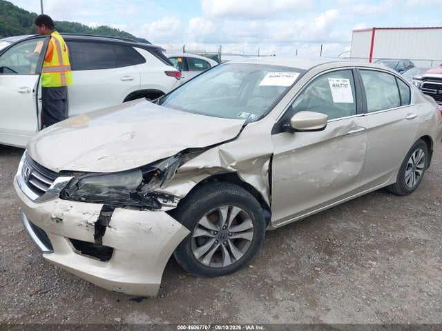 46067707 :رقم المزاد ، 1HGCR2F37FA216657 vin ، 2015 Honda Accord Lx مزاد بيع