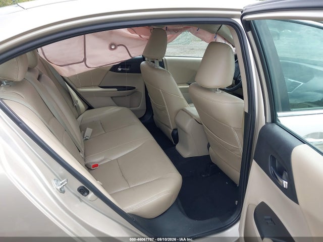 46067707 :رقم المزاد ، 1HGCR2F37FA216657 vin ، 2015 Honda Accord Lx مزاد بيع