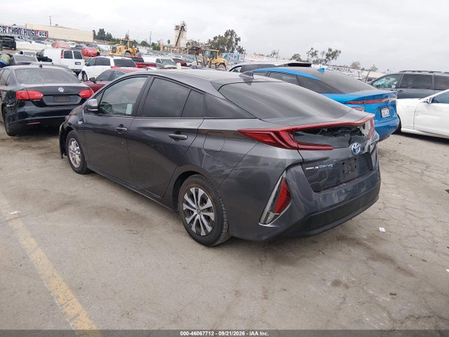 JTDKAMFP1N3198093 Toyota Prius Prime Le