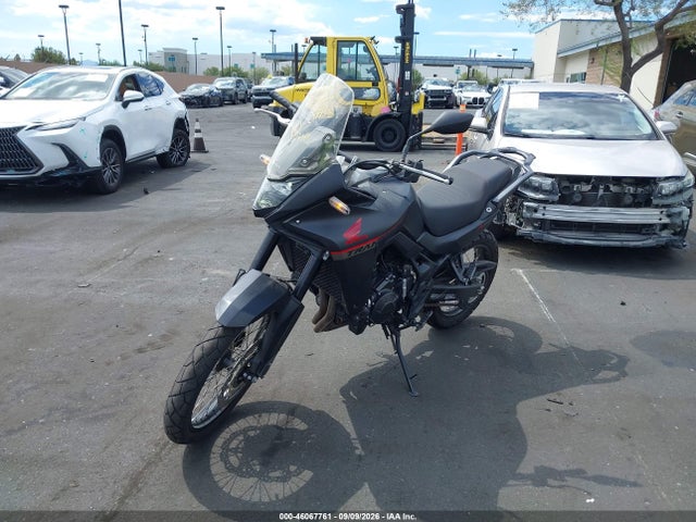 Honda Xl750 2024 JH2RD1619RK104030 Image 2