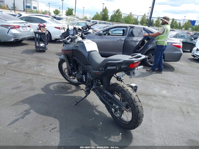 Honda Xl750 2024 JH2RD1619RK104030 Image 3