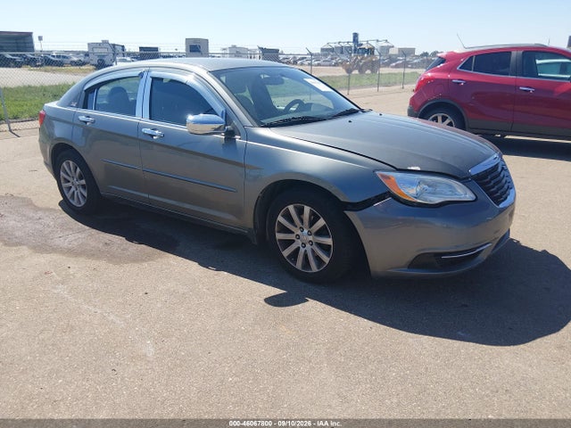Aukcja sprzedaży 2013 Chrysler 200 Touring, vin: 1C3CCBBB6DN588739, numer aukcji: 46067800
