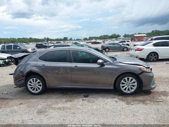 Продажа на аукционе авто 2021 Toyota Camry Le, vin: 4T1C11AK9MU600199, номер лота: 46067839