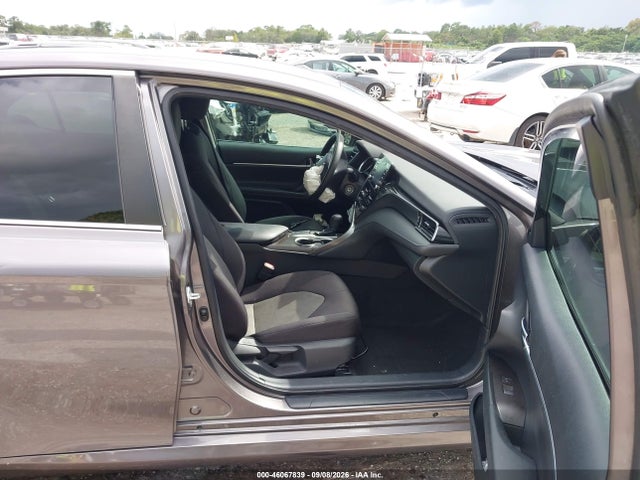 Продажа на аукционе авто 2021 Toyota Camry Le, vin: 4T1C11AK9MU600199, номер лота: 46067839