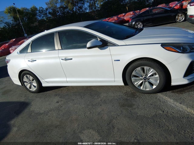 Продажа на аукционе авто 2018 Hyundai Sonata Hybrid Se, vin: KMHE24L36JA078609, номер лота: 46067877