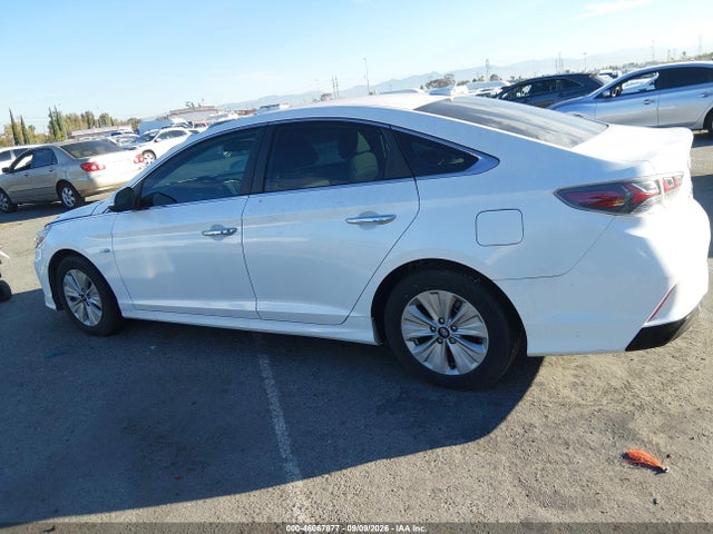 Продажа на аукционе авто 2018 Hyundai Sonata Hybrid Se, vin: KMHE24L36JA078609, номер лота: 46067877