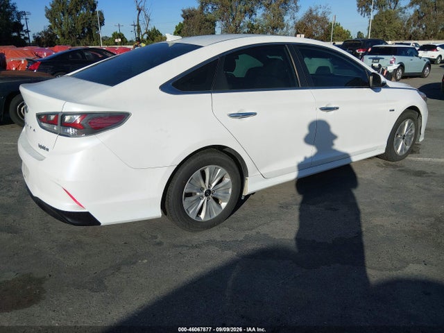 Продажа на аукционе авто 2018 Hyundai Sonata Hybrid Se, vin: KMHE24L36JA078609, номер лота: 46067877