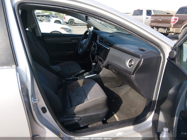 46067891 :رقم المزاد ، 5YFBURHE2JP790913 vin ، 2018 Toyota Corolla Le مزاد بيع