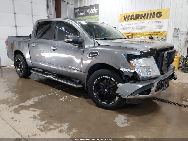 46067896 :رقم المزاد ، 1N6AA1E5XHN567307 vin ، 2017 Nissan Titan Sv مزاد بيع