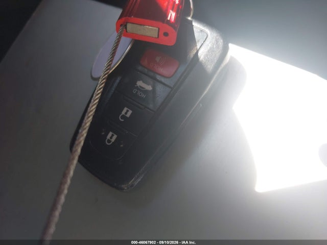 46067902 :رقم المزاد ، 5YFT4MCE4NP107257 vin ، 2022 Toyota Corolla Xse مزاد بيع
