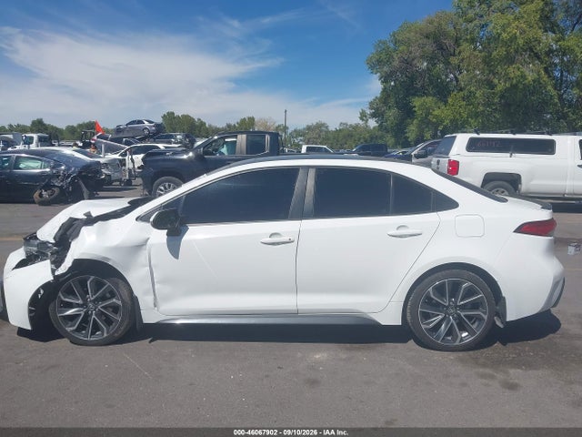 46067902 :رقم المزاد ، 5YFT4MCE4NP107257 vin ، 2022 Toyota Corolla Xse مزاد بيع