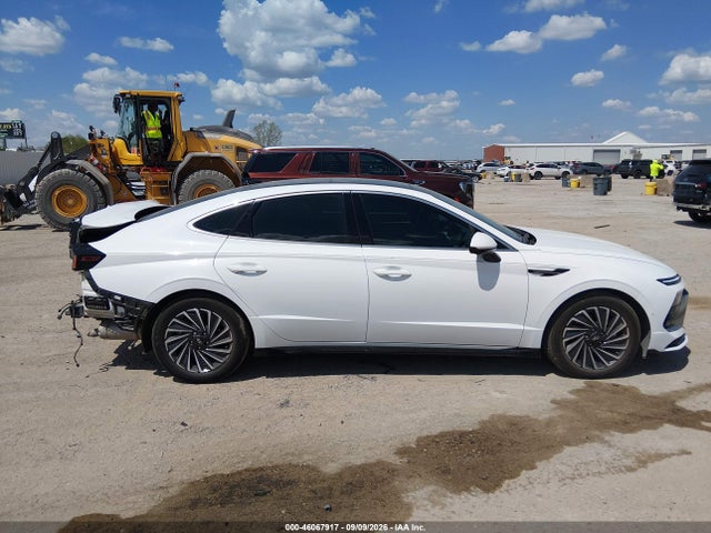 Продажа на аукционе авто 2024 Hyundai Sonata Hybrid Limited, vin: KMHL54JJ3RA102571, номер лота: 46067917