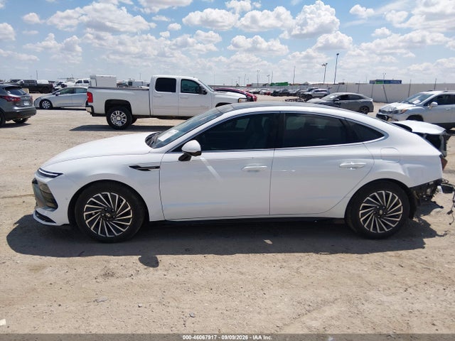 Продажа на аукционе авто 2024 Hyundai Sonata Hybrid Limited, vin: KMHL54JJ3RA102571, номер лота: 46067917