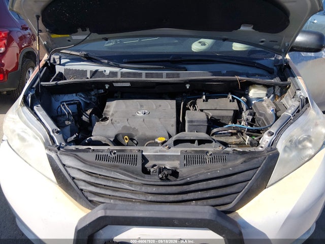 2014 Toyota Sienna Xle 7 Passenger მანქანა იყიდება აუქციონზე, vin: 5TDDK3DC9ES092523, აუქციონის ნომერი: 46067920