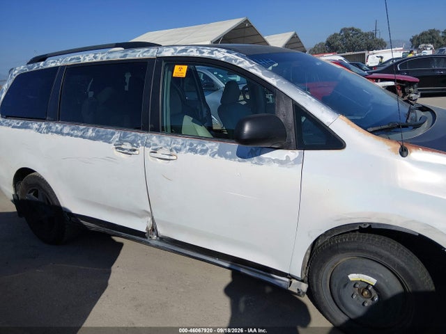 2014 Toyota Sienna Xle 7 Passenger მანქანა იყიდება აუქციონზე, vin: 5TDDK3DC9ES092523, აუქციონის ნომერი: 46067920