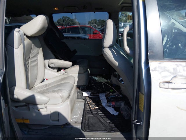 2014 Toyota Sienna Xle 7 Passenger მანქანა იყიდება აუქციონზე, vin: 5TDDK3DC9ES092523, აუქციონის ნომერი: 46067920