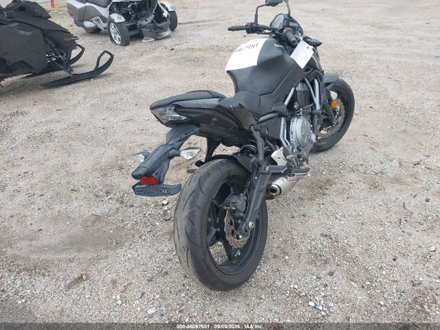 Kawasaki Er650 G 2017 JKAEREG14HDA01435 Image 3