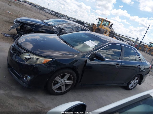 46068032 :رقم المزاد ، 4T1BF1FK5CU192885 vin ، 2012 Toyota Camry Se مزاد بيع