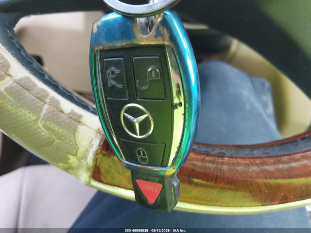 2011 Mercedes-benz Glk 350 მანქანა იყიდება აუქციონზე, vin: WDCGG5GBXBF562237, აუქციონის ნომერი: 46068036