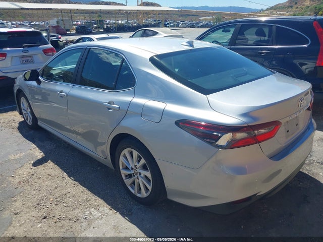 Toyota CAMRY LE 2023 4T1C11AK3PU825383 Image 3